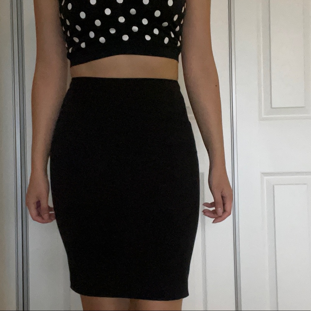 H&M Pencil Skirt
